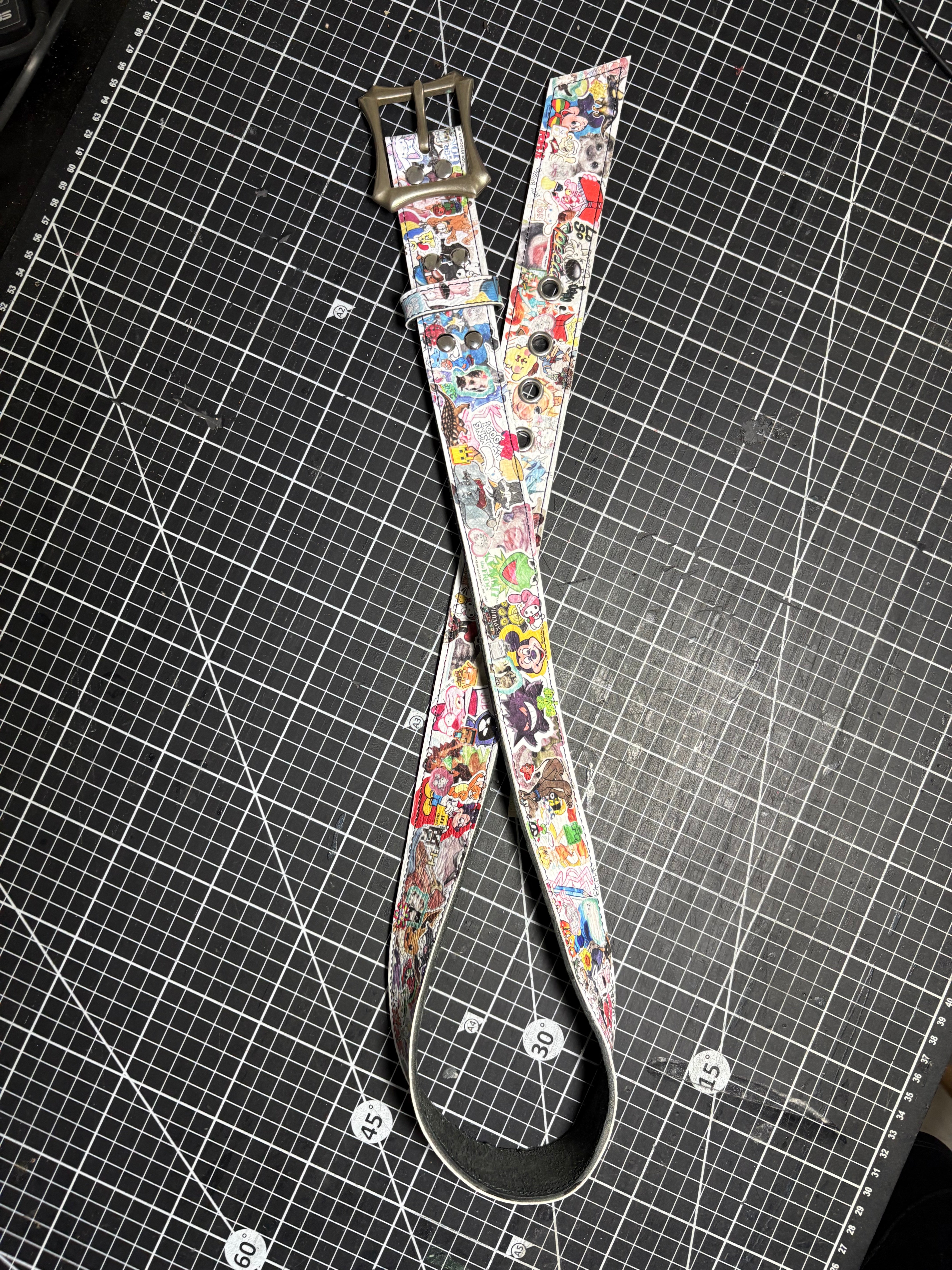 STICKER BELT